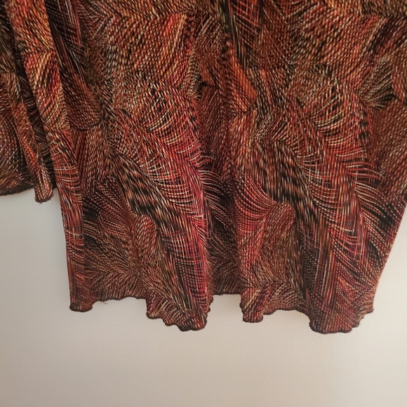 Only 9 Brand Women's Red Blouse - Picture 7 of 11